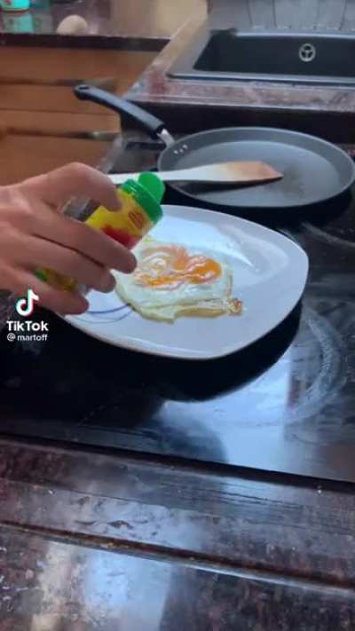 Eggcelent clean-up