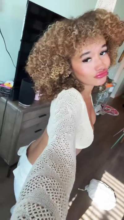 Milk 🥛🥛 and Cake 🎂💦💋🔥