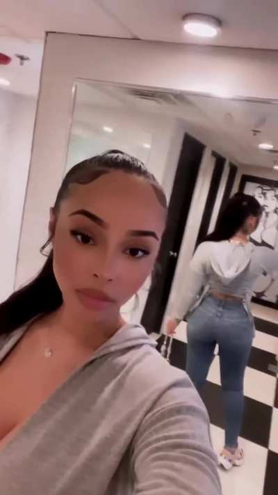 🥰😘
