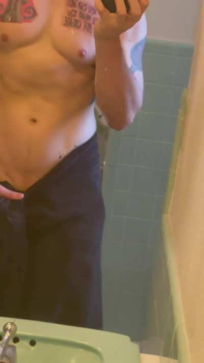 If you sneak into the locker roo[M] Iâll drop my towel