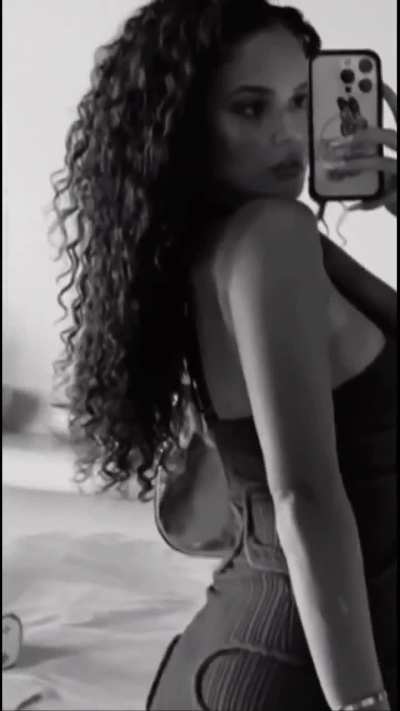 Madison Pettis 