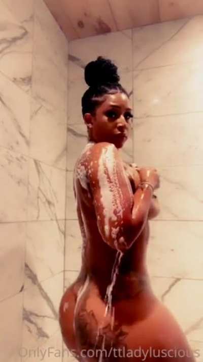 Lady l twerksum