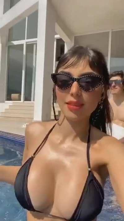 Nyvi Estephan
