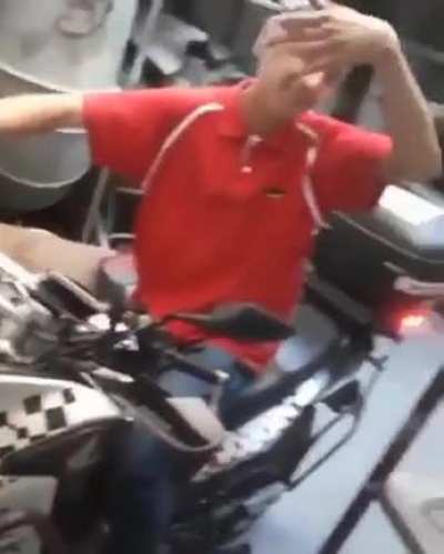 Quando alguém fala que rouba moto da polícia e ant rp, mostre a eles este vídeo