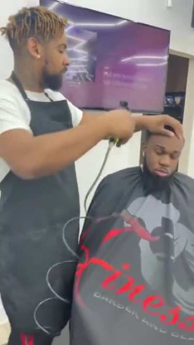 Getting That Extra Hookup At The Barber Shop