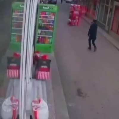 Ordu'da marketten kaçan cips reyonu