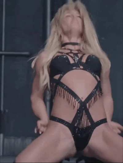 Super hot 😍