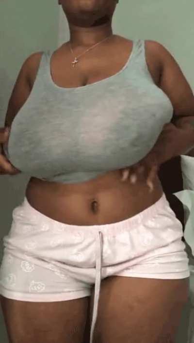 Hot and bothered 💦👅