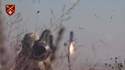 UA drones target RU infantry with grenade drops after their BMD-4 is hit by FGM-148 Javelin AT missile (as described). Original audio, Jan 12 Upload