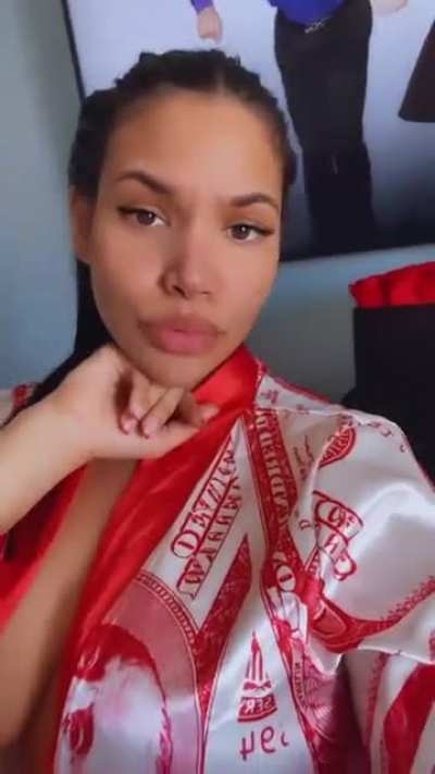side boob lover