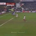 19 year old Ronaldo shushing Henry & Arsenal, what a video 😂😂😂