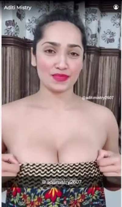 Indian girl got big titties..