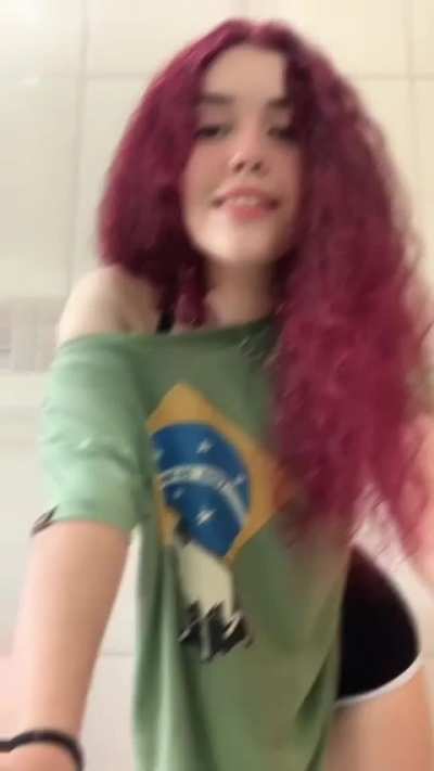 Samara costa (@cos<wbr>tasam<wbr>araa)