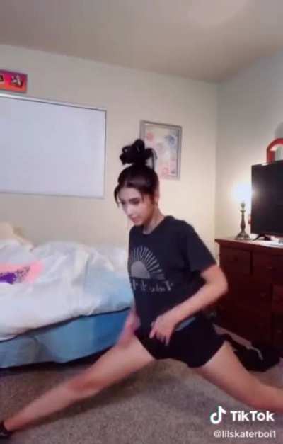 I.am.annamarie Lilskatergirl1 Lilskaterboi1