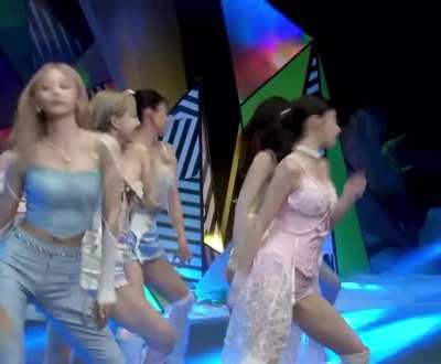 MOMO 🍑
