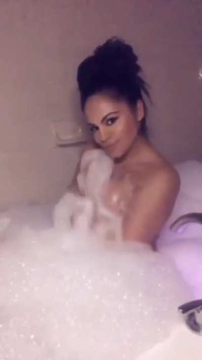 Madam Teaze 🍑🤤😍❤️<wbr>😻
