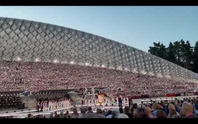 16000 choir singers in Latvia perform National anthem of Ukraine