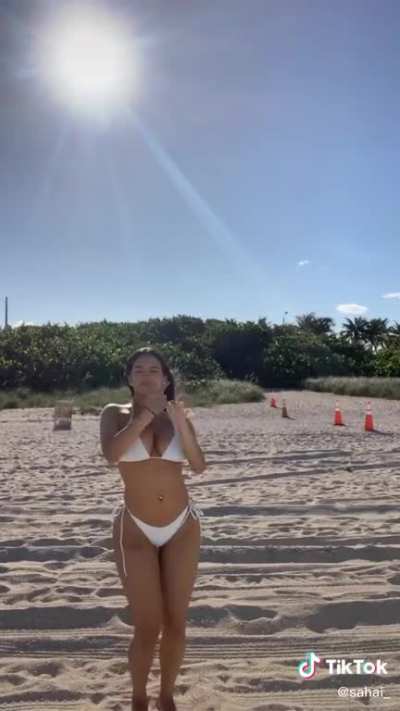 Sandy boobs