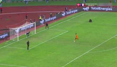 bailly attempting a penalty