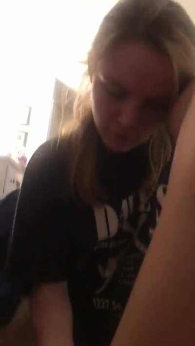 Eager to make her friend cum