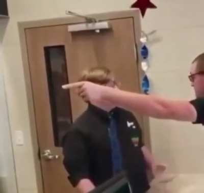 Karen snaps and assaults Burger King employee