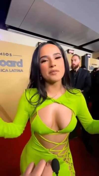 Is Becky G Underrated 🤔❔ More 🔥 In The Comments 👇🏼