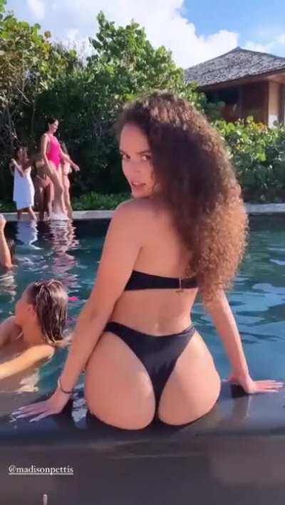 Madison Pettis 