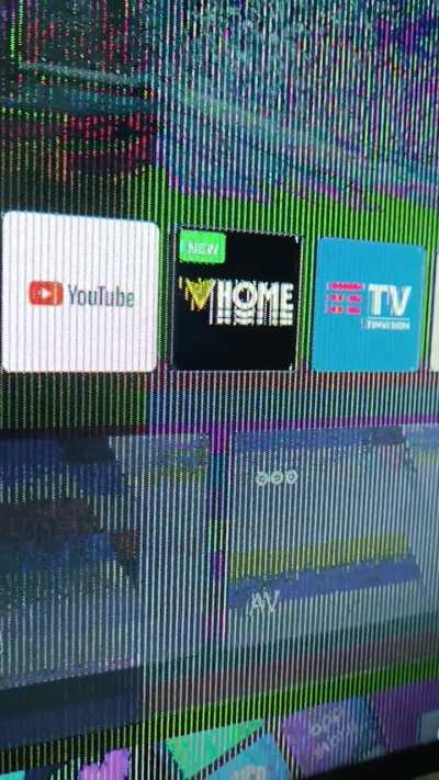 Weird colored stripes (Hisense model 40A49N)