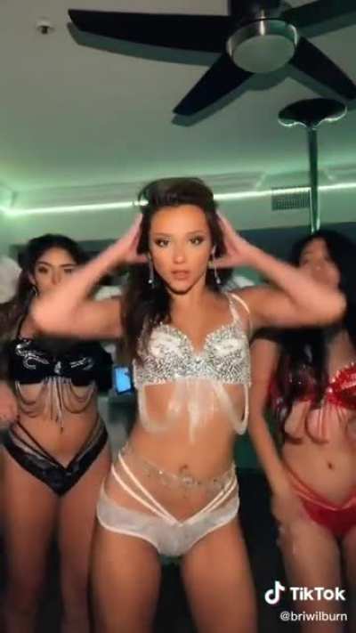 😍