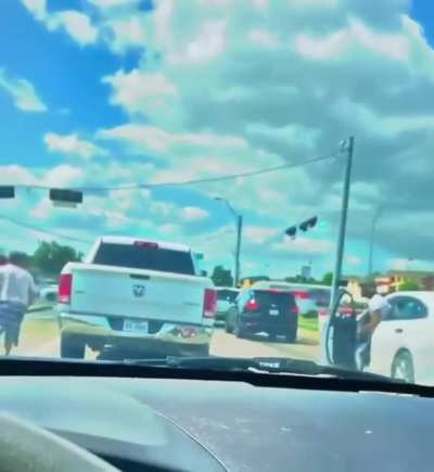 Man Wielding Some Kind of Massive Blade Almost Finds Out During Road Rage in Texas