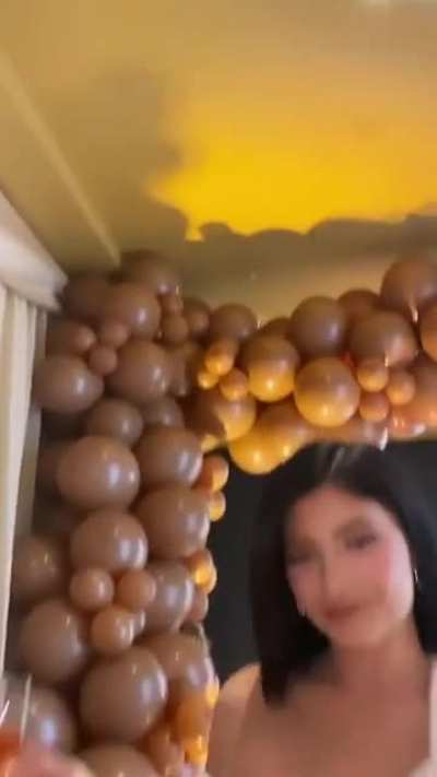 Kylie’s cake (GFY)