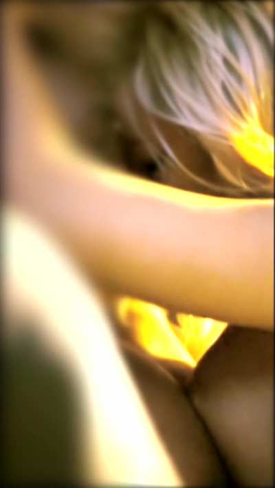 Margot Robbie in Focus (I tried to brighten this very dark scene)