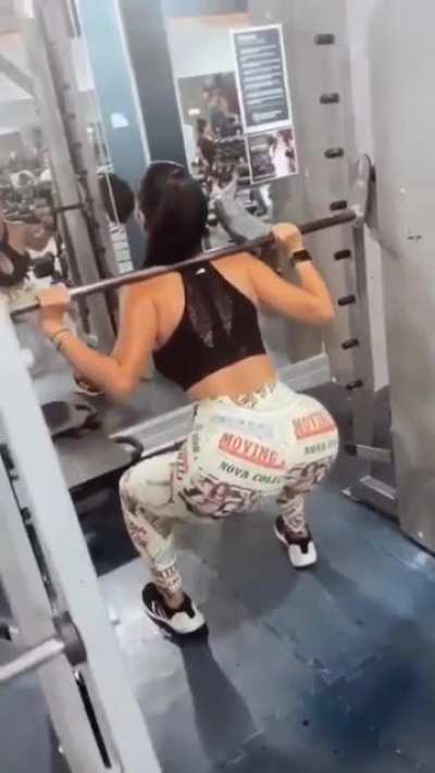 I can’t stop imagining her go down on my cock like that