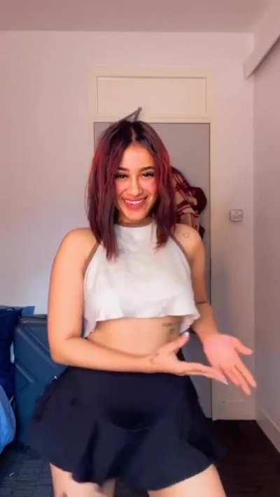 Senorita Sara 🍒🤤🥵💦