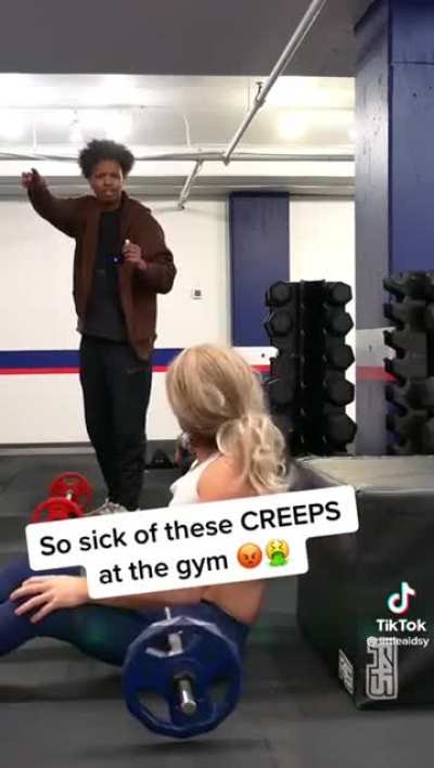 0:42 Thought everyone who saw the OG video would get a kick out of this. 😂