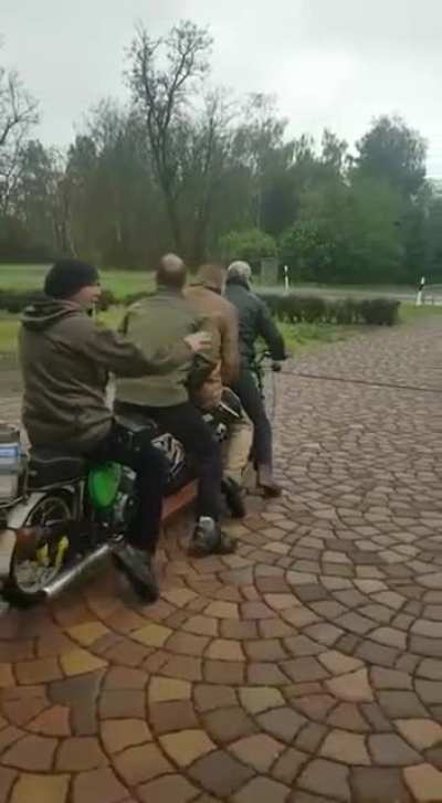 Выезжаем