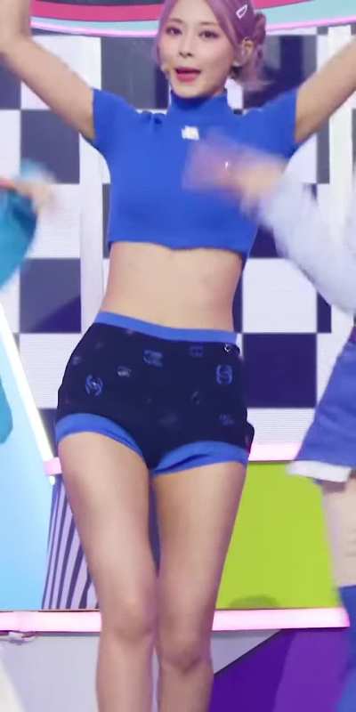 [kik alext<wbr>renta<wbr>nder] if you'll feed Kpop goddess Tzuyu from TWICE, I'll show off my cock and moan like an animal for you while you feed!