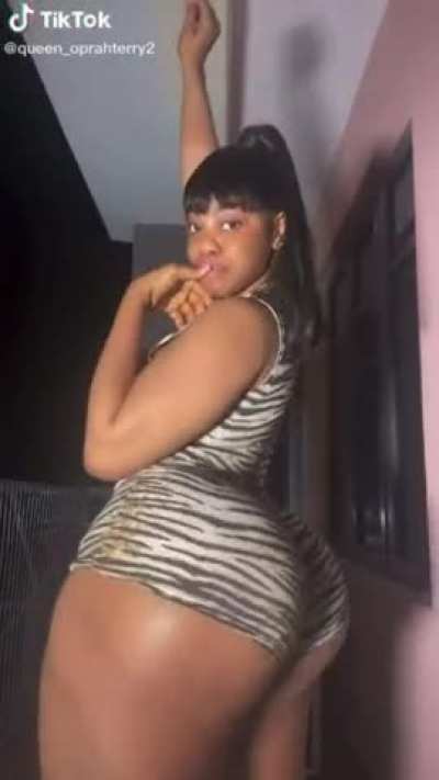 Big African booty