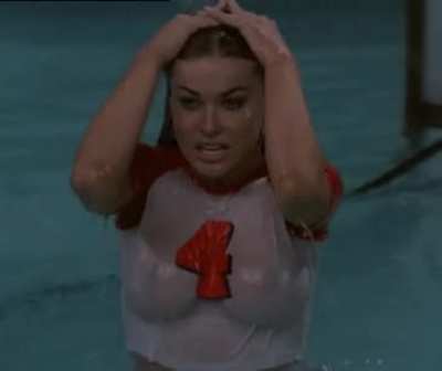Carmen Electra
