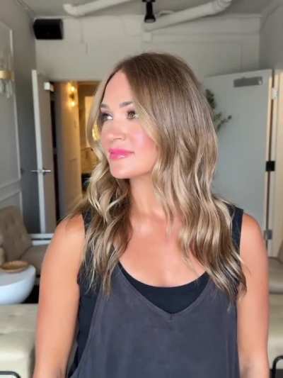 Carrie’s natural hair color