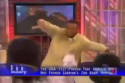 *baila*