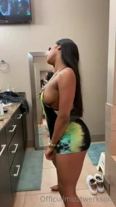 Dress twerk