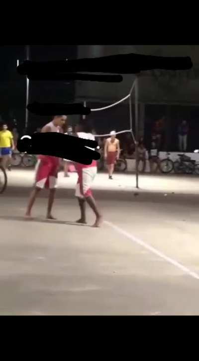 Alguém sabe o final do vídeo? Tem a continuação?
