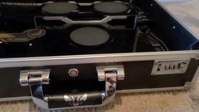 Triple Monitor Briefcase Build! A little ambitious for a first build, but it's finally done!