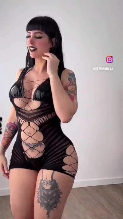 Gothic body perfect