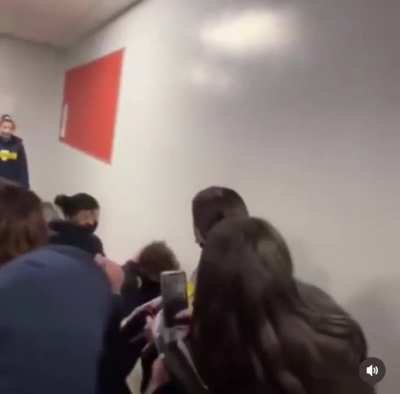 Throw back to this fight that happened last year in Middle school