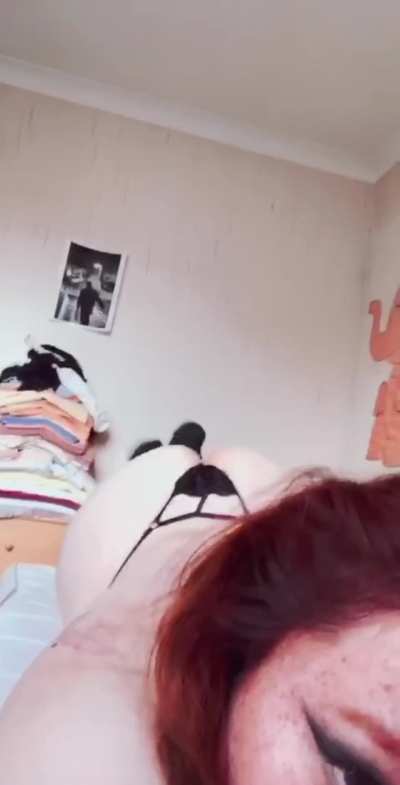 I hardly ever post videos because I can’t edit my scars out but I hope you like my phattie! See all my naughty videos on my 40€ lifetime ✨ follow me on twitter @unic<wbr>orngl<wbr>itter<wbr>n ✨