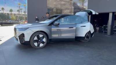 BMW unveils technology that allows to change exterior color