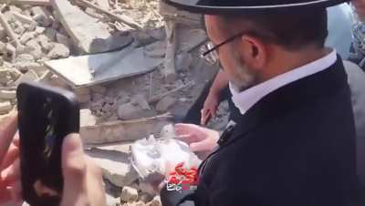Israel bombed the Rafie Nia Synagogue in Tehran