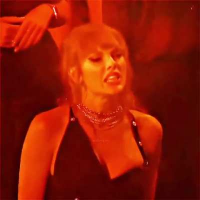 Dancing at the VMAs